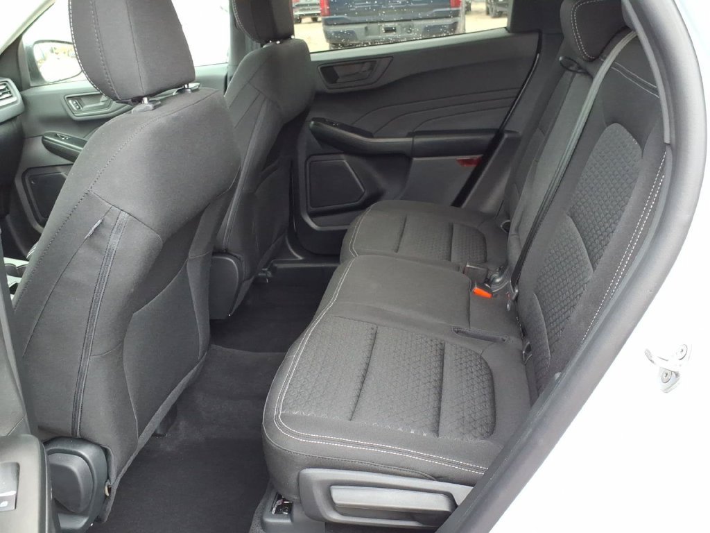 Used 2025 Ford Escape Active w/ Tech Pack #1 AWD/4WD image 11
