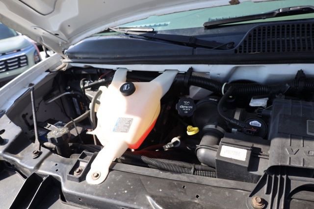 Used 2014 Chevrolet Express 2500 w/ Cold Climate Package image 29