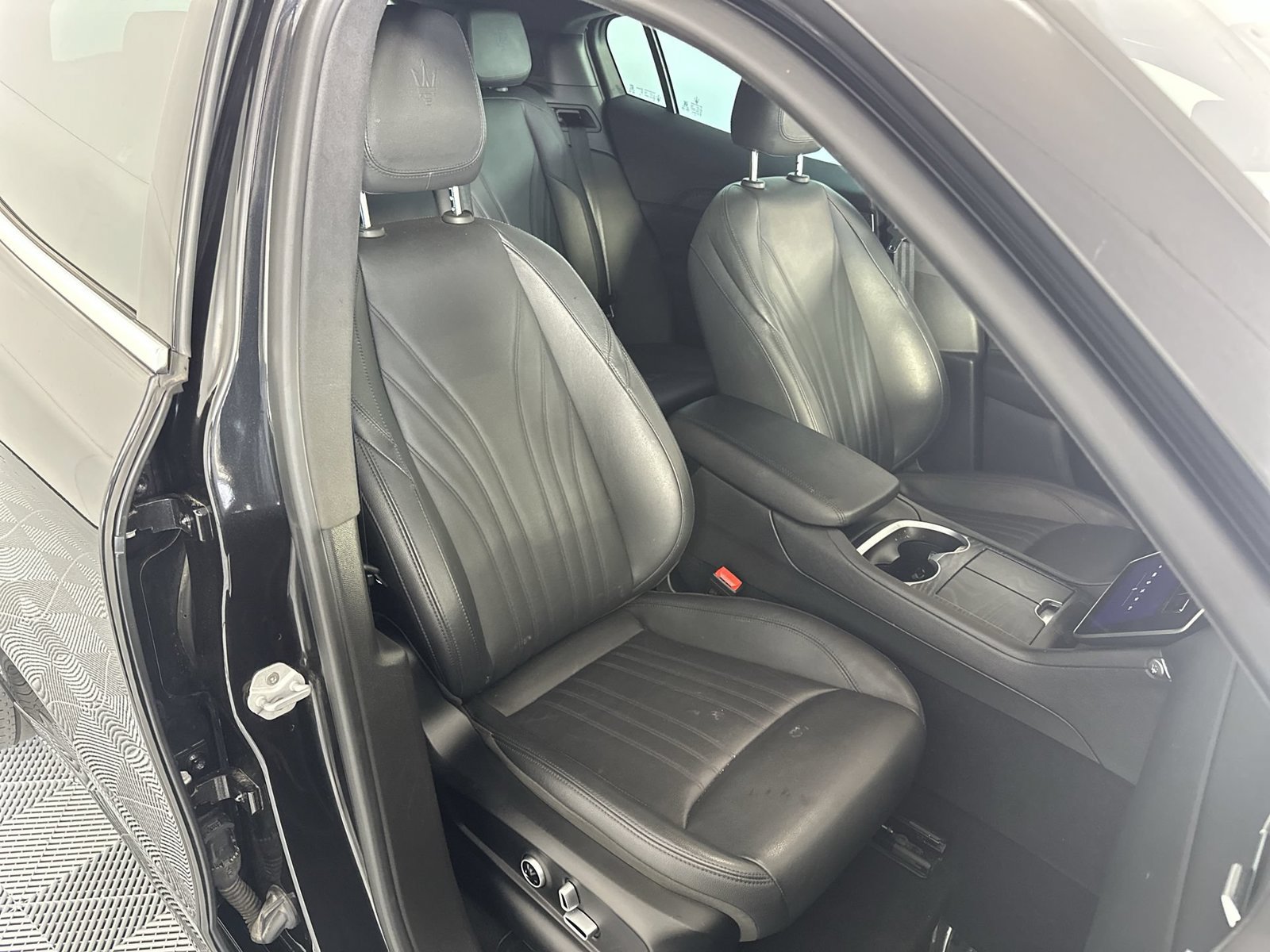 Used 2023 Maserati Grecale GT AWD/4WD image 27