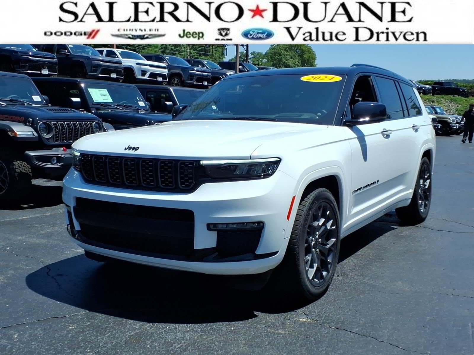 Certified 2024 Jeep Grand Cherokee L Summit AWD/4WD image 1