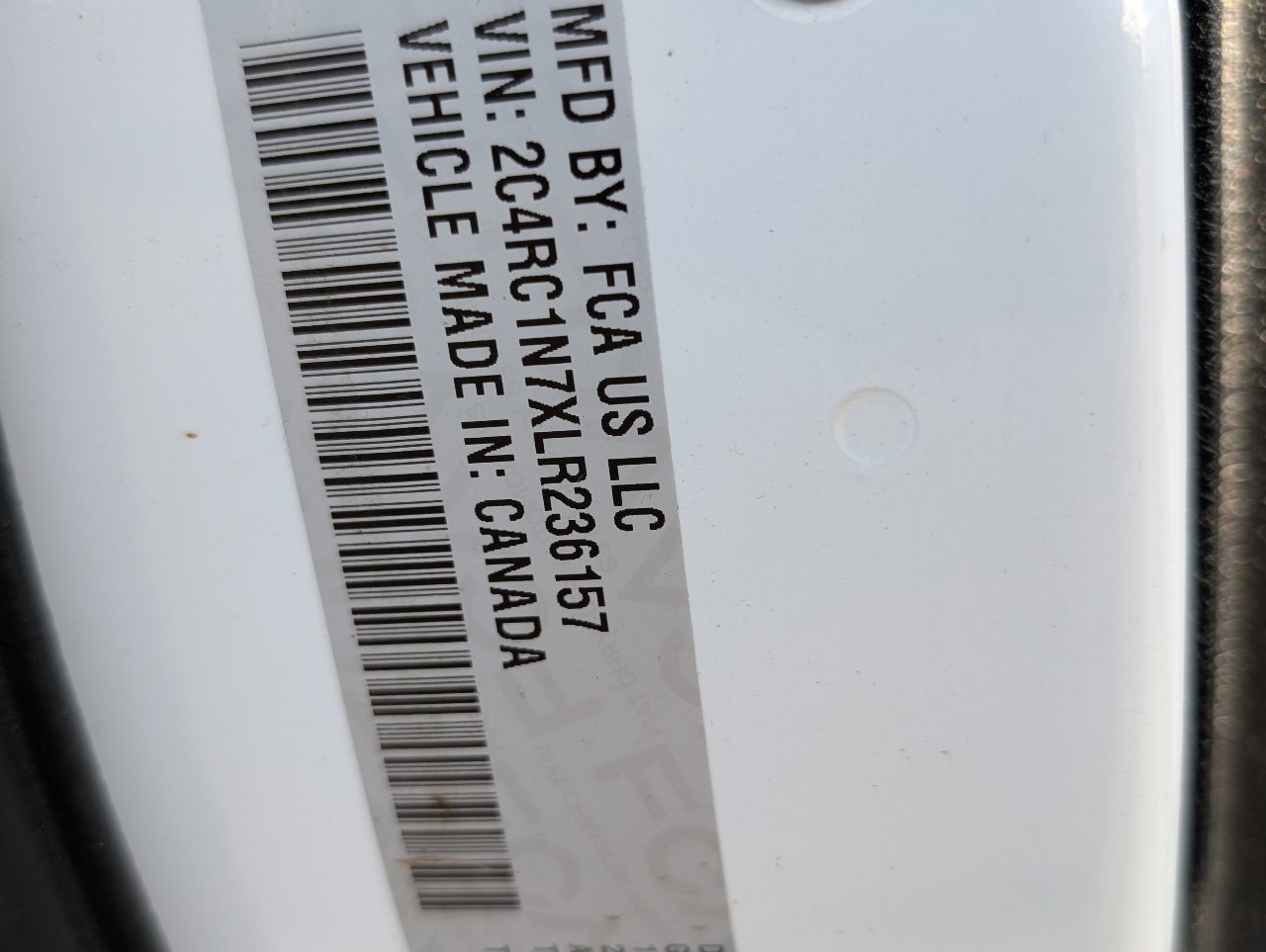 Used 2020 Chrysler Pacifica Limited w/ Advanced Safetytec Group image 22