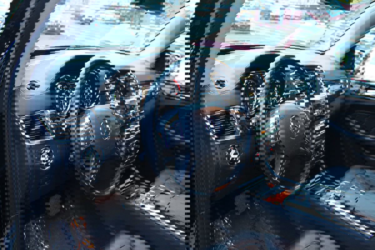 Used 2016 Mercedes-Benz GL 450 4MATIC image 19