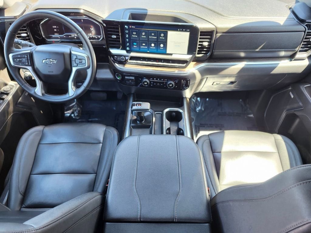 Used 2023 Chevrolet Silverado 1500 LT Trail Boss w/ Convenience Package II AWD/4WD image 10
