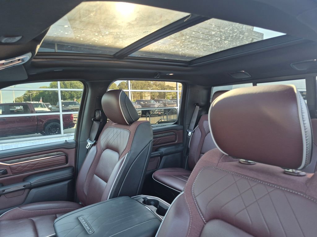 Used 2025 RAM 1500 Limited AWD/4WD image 19