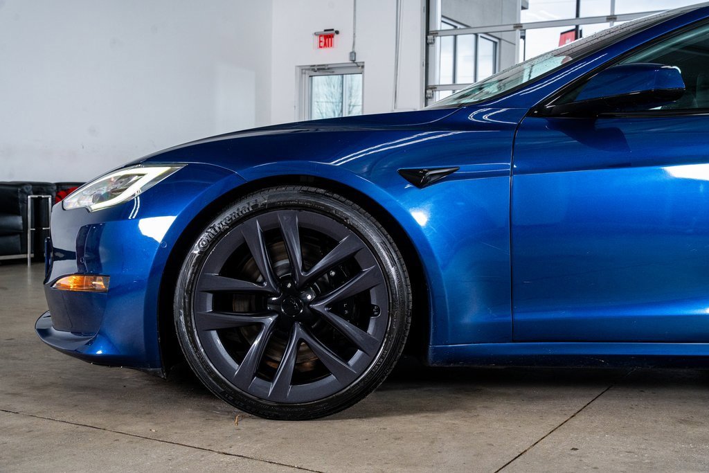 Used 2021 Tesla Model S Plaid image 9