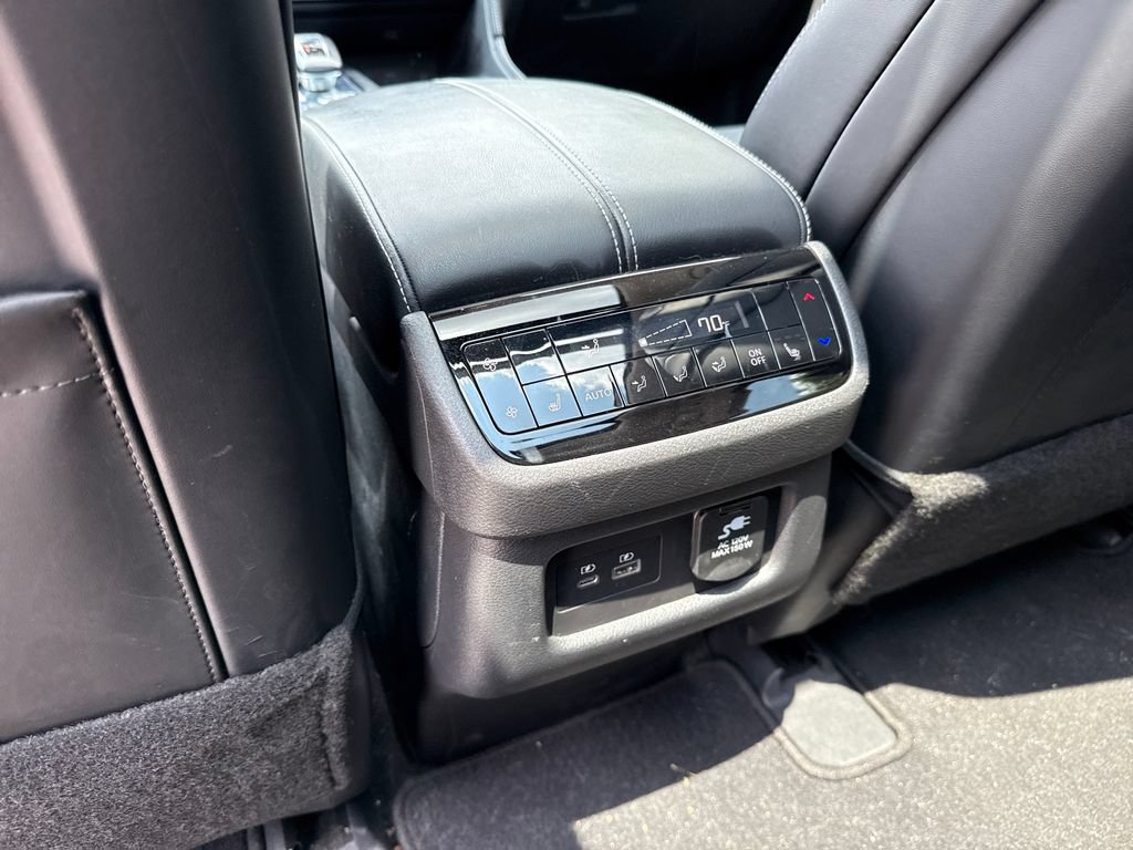Used 2023 INFINITI QX60 Sensory w/ Vision Package AWD/4WD image 24