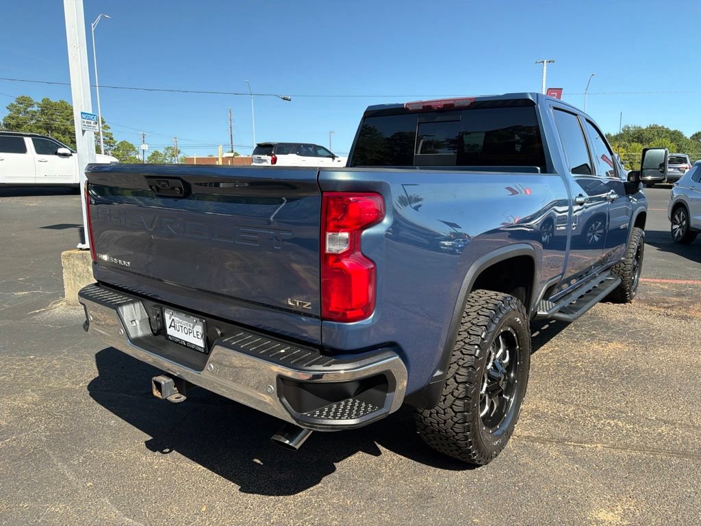 Used 2024 Chevrolet Silverado 2500 LTZ w/ LTZ Premium Package AWD/4WD image 6