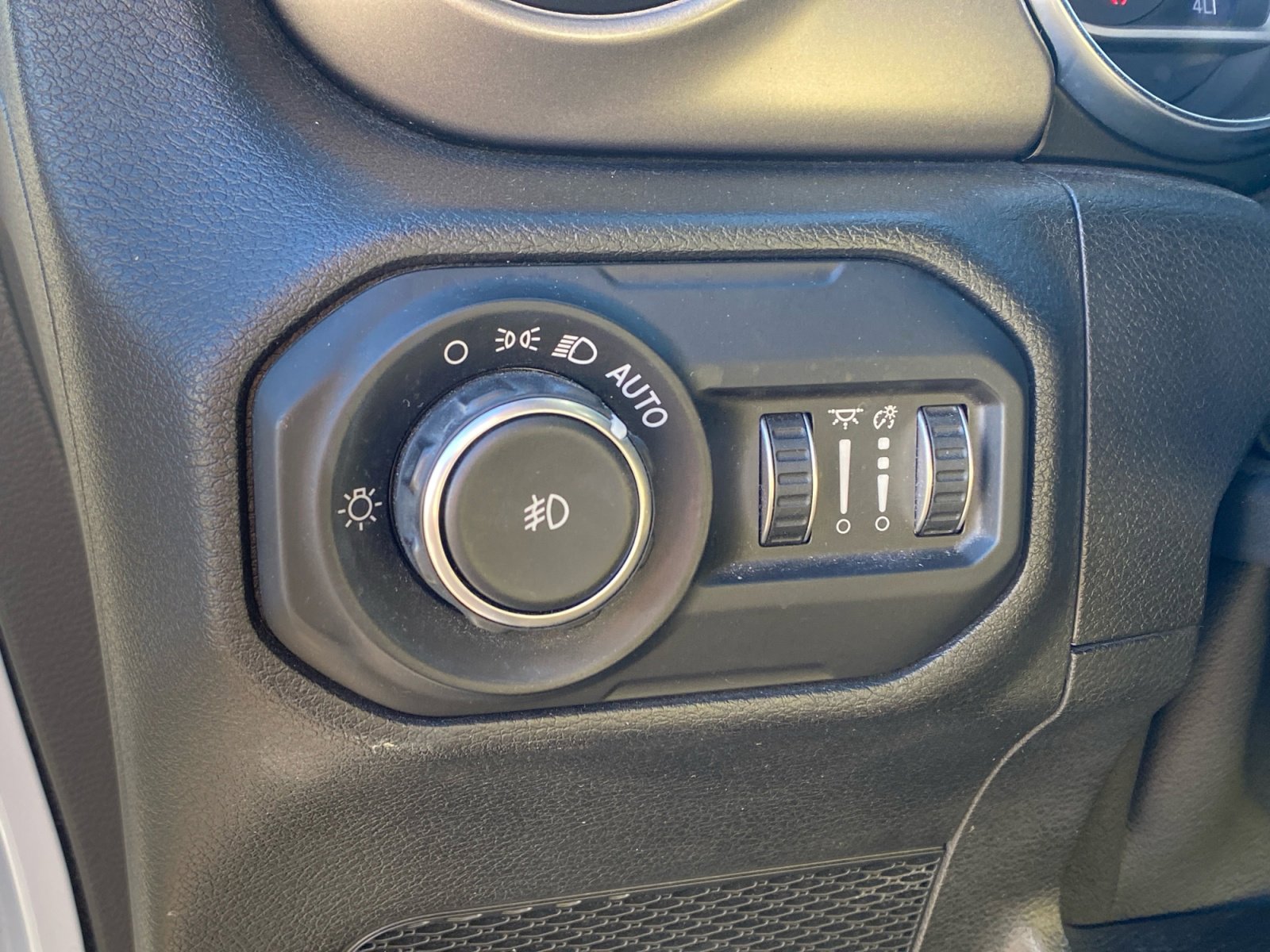 Used 2021 Jeep Wrangler Unlimited Sport image 14