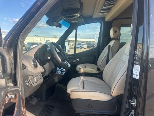Used 2022 Mercedes-Benz Sprinter 3500 image 6