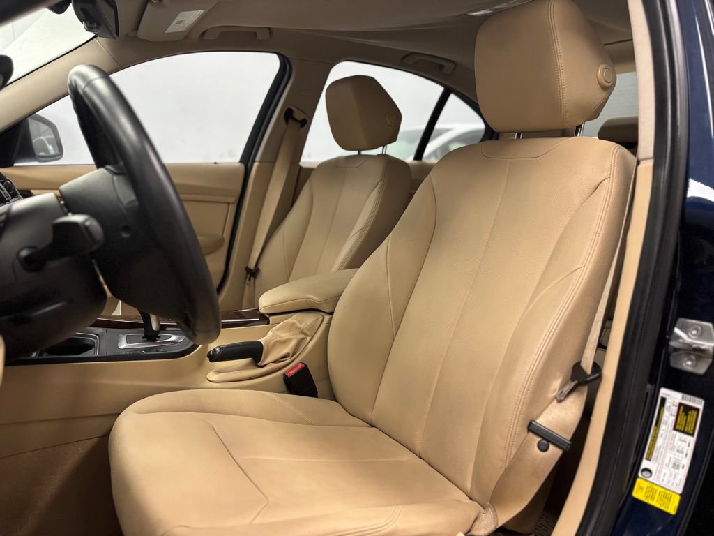 Used 2015 BMW 328d Sedan RWD image 16