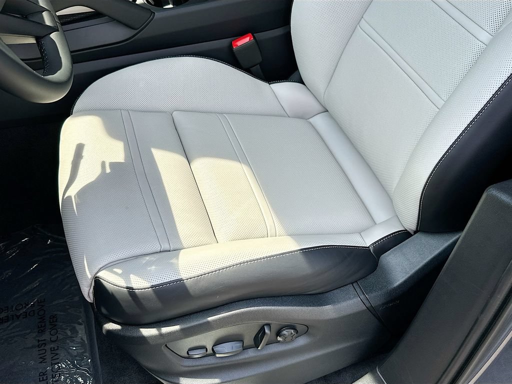 New 2026 Porsche Cayenne S AWD/4WD image 22