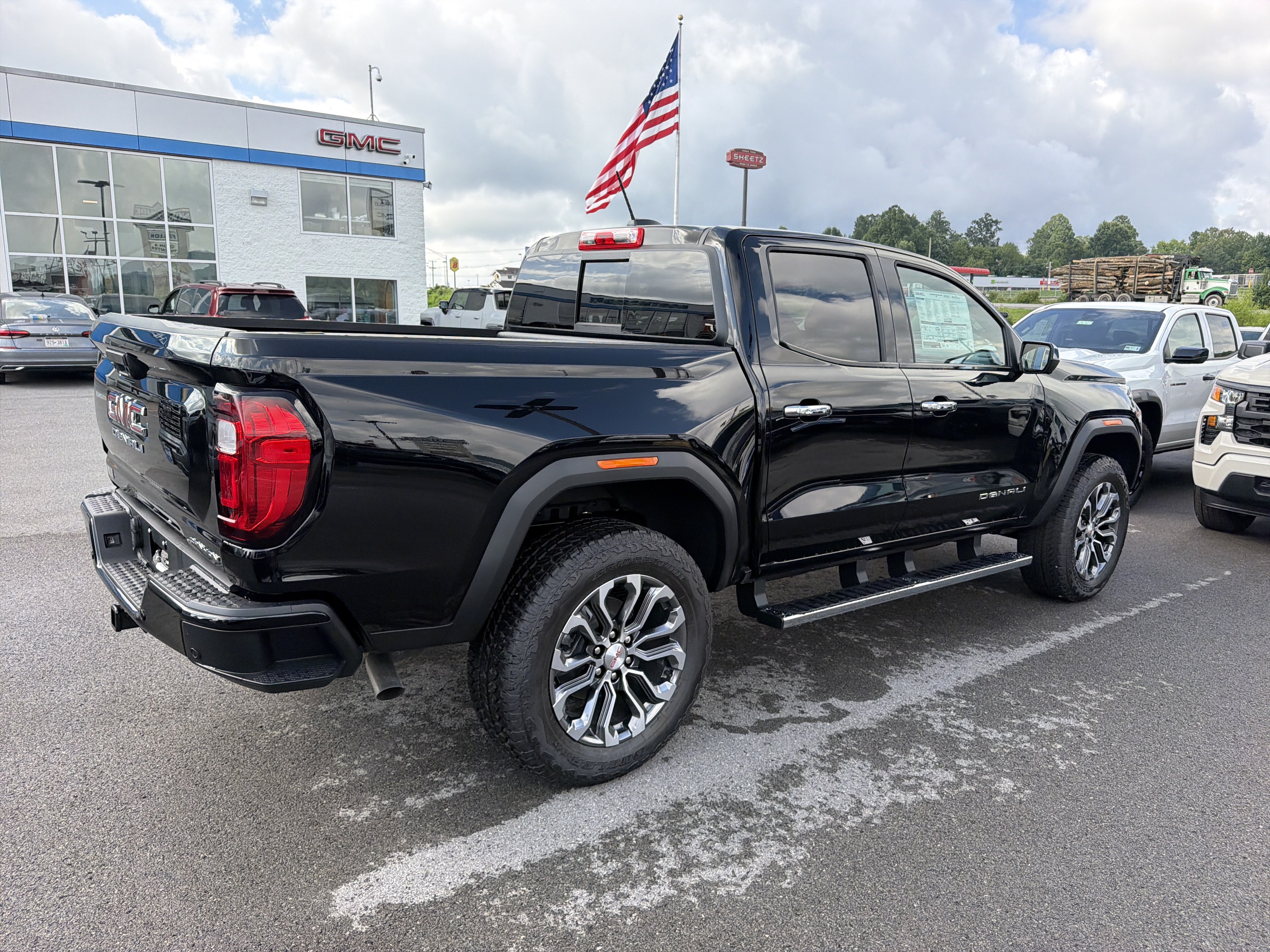 New 2026 GMC Canyon Denali AWD/4WD image 6