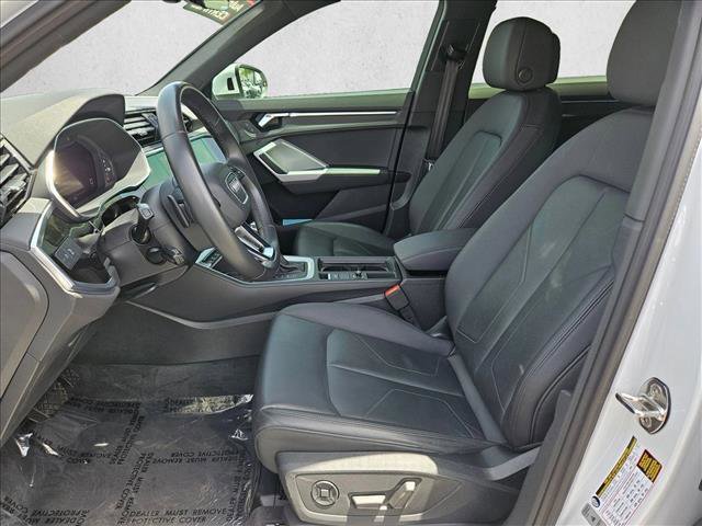 Used 2023 Audi Q3 2.0T Premium Plus w/ Premium Plus Package AWD/4WD image 21