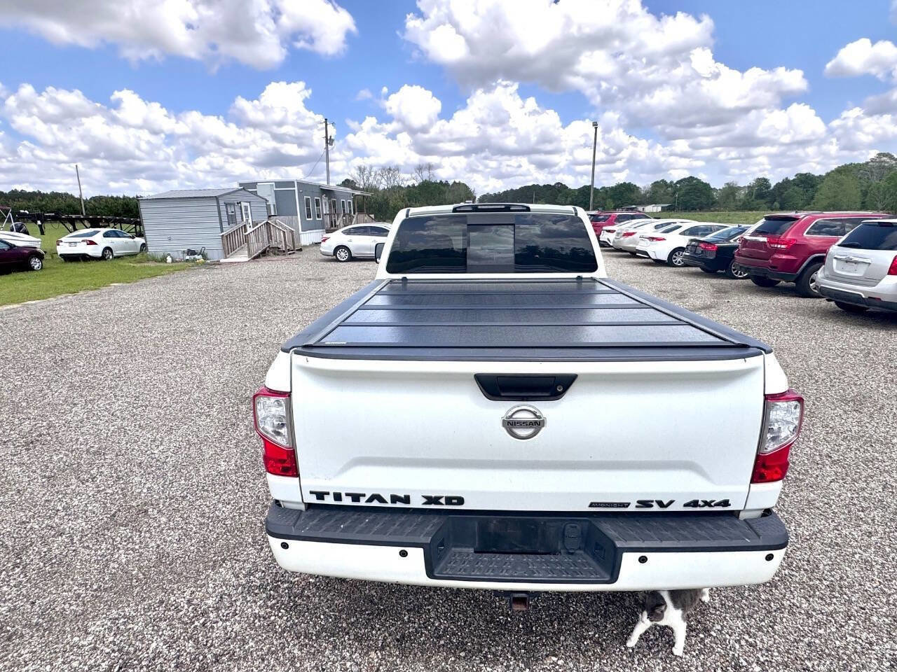 Used 2018 Nissan Titan SV w/ SV Convenience Package image 10