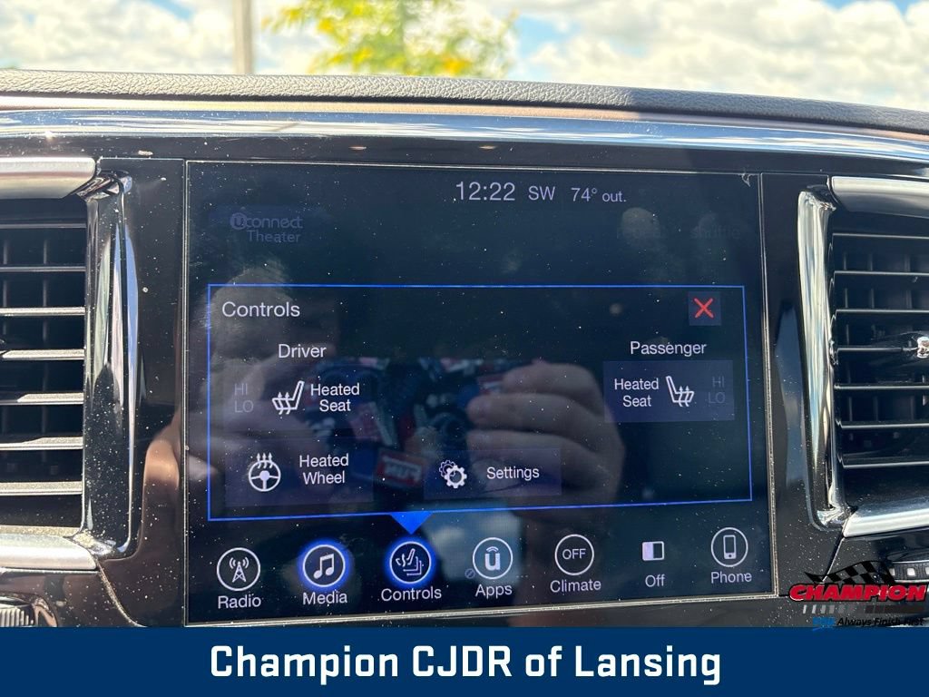 Used 2017 Chrysler Pacifica Touring-L Plus FWD image 28