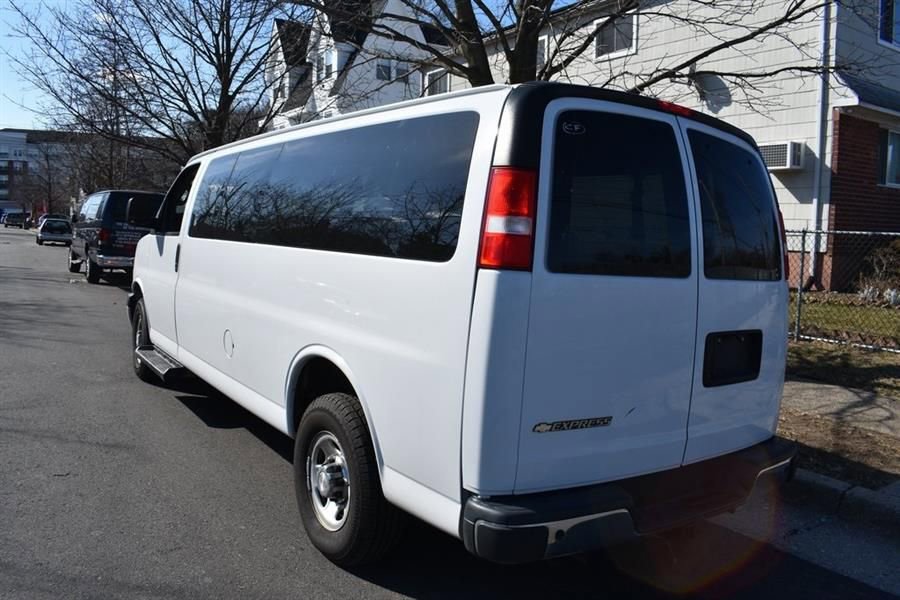 Used 2023 Chevrolet Express 3500 LT w/ LT Preferred Equipment Group image 8