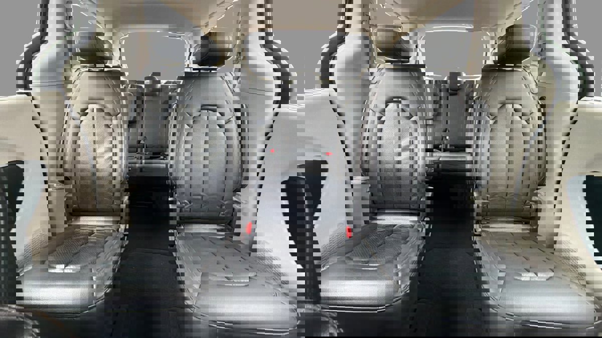 Used 2020 Chrysler Pacifica Touring-L Plus image 14