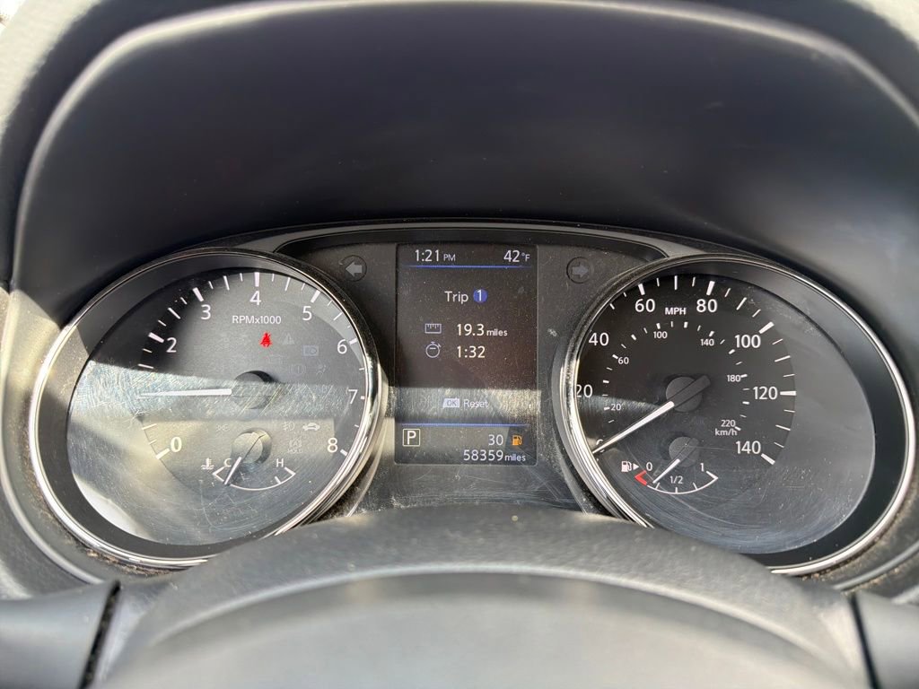 Used 2022 Nissan Rogue Sport S image 18