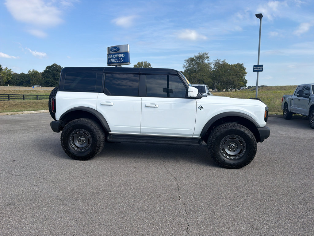 Used 2025 Ford Bronco Outer Banks w/ Sasquatch Package AWD/4WD image 4