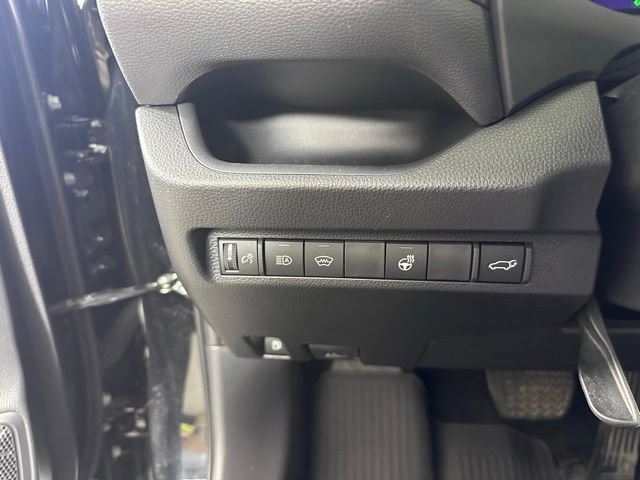 Used 2024 Toyota RAV4 SE w/ Weather & Moonroof Package AWD/4WD image 24