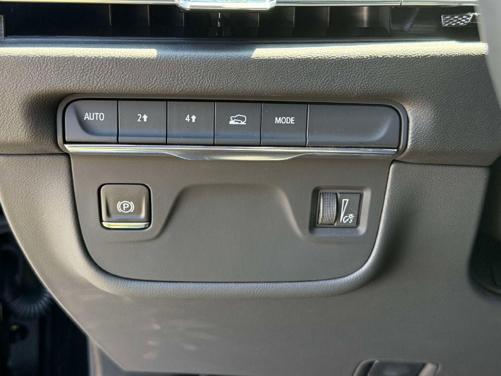 New 2026 Cadillac Escalade 4WD w/ LPO, Floor Liner Package image 21