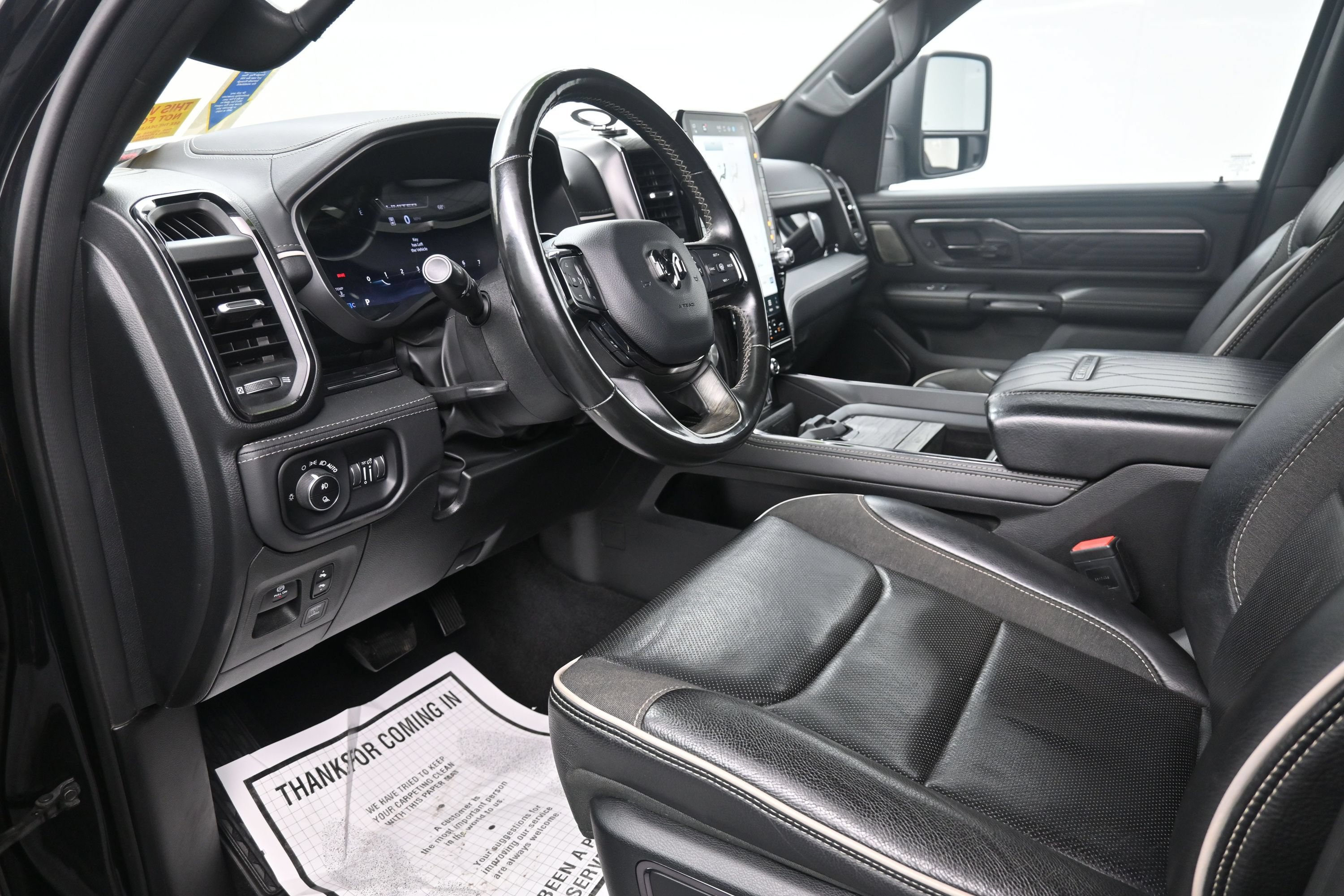 Used 2025 RAM 1500 Limited AWD/4WD image 16