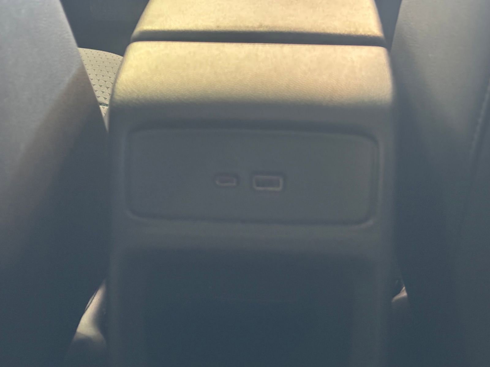 Used 2025 Chevrolet Trax LT w/ LT Convenience Package FWD image 22