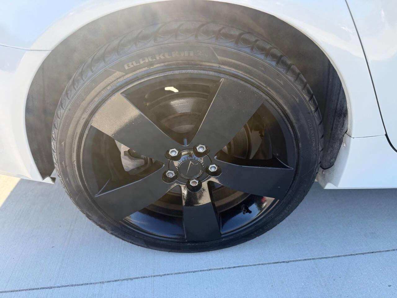 Used 2009 Pontiac G8 GT w/ Premium Package RWD image 8