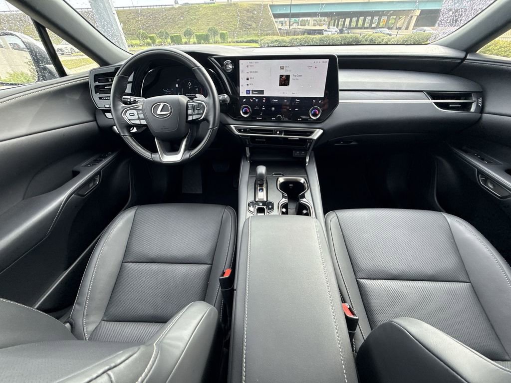 Used 2025 Lexus RX 350 Premium w/ Accessory Package (Z1) image 19