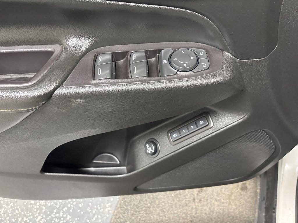 Used 2020 Chevrolet Equinox Premier image 8