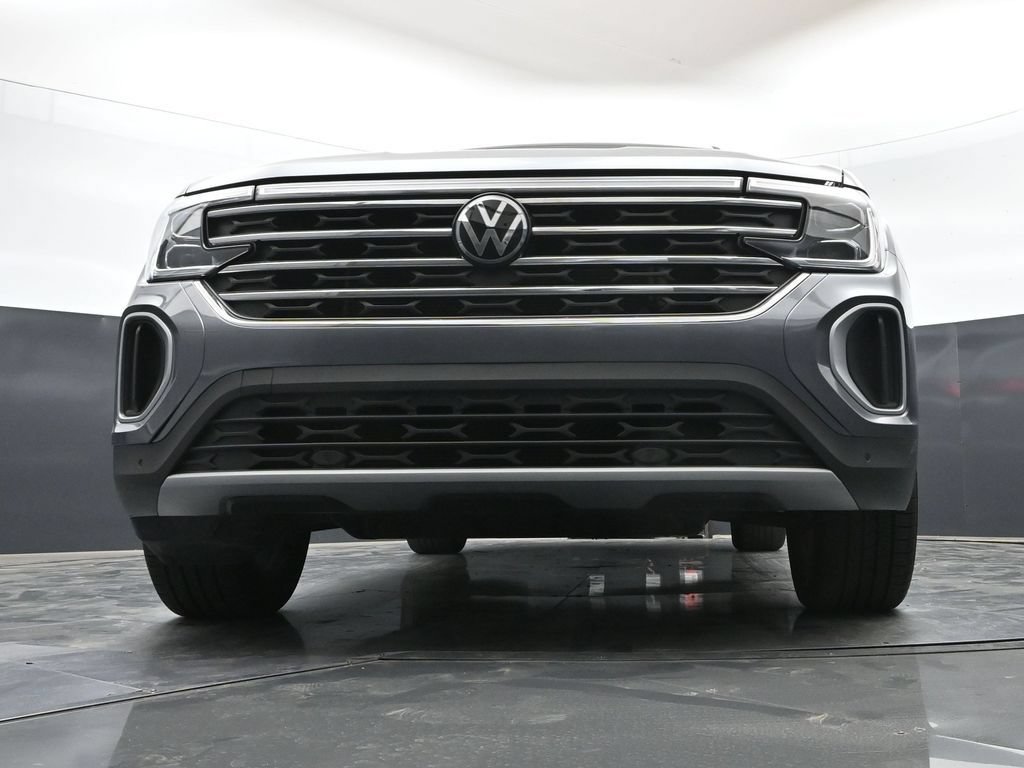 Used 2025 Volkswagen Atlas SE AWD/4WD image 45
