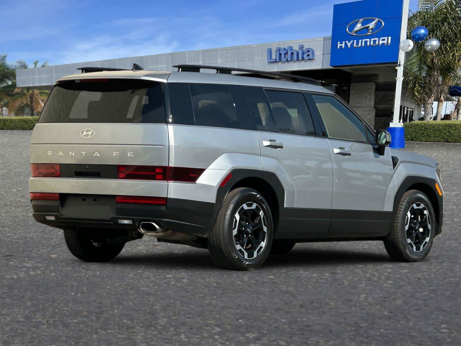 Used 2026 Hyundai Santa Fe SEL AWD/4WD image 3