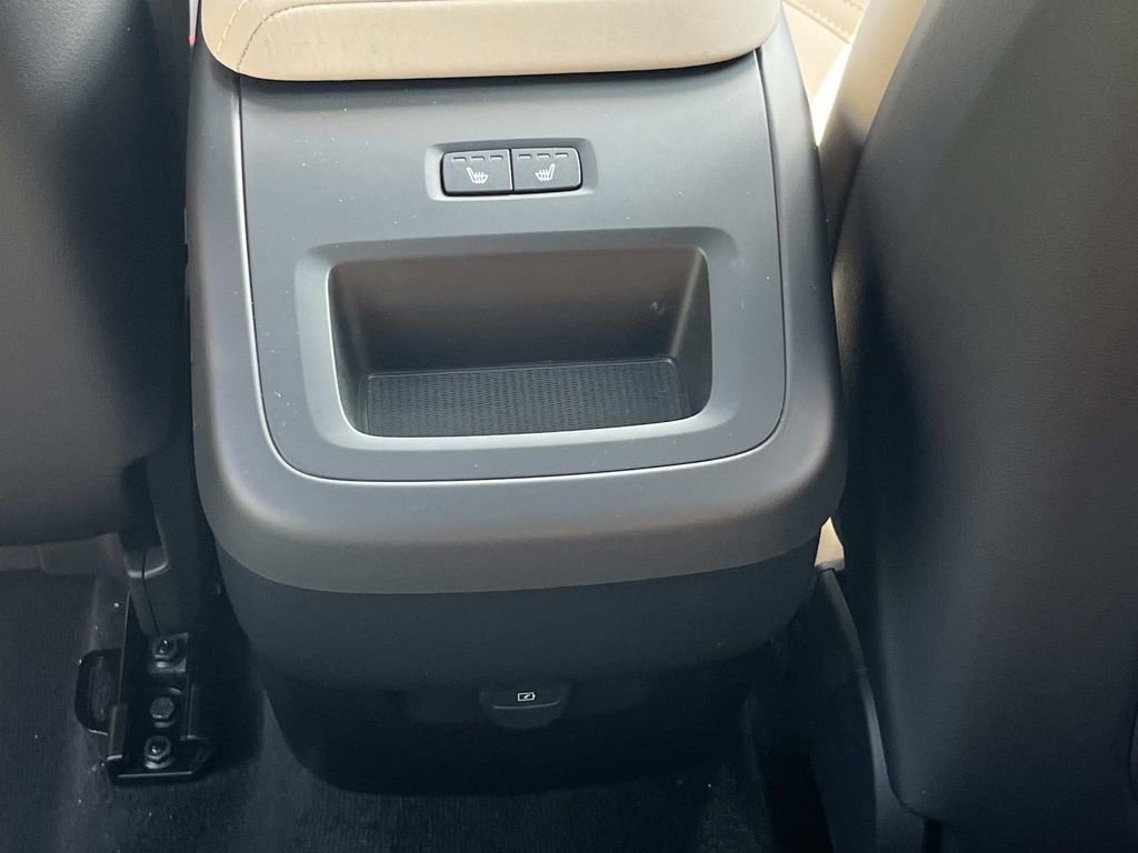 New 2026 Volvo XC60 B5 Plus w/ Protection Package Premier image 16