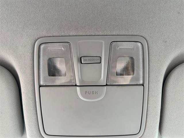 Used 2016 Hyundai Elantra SE image 27