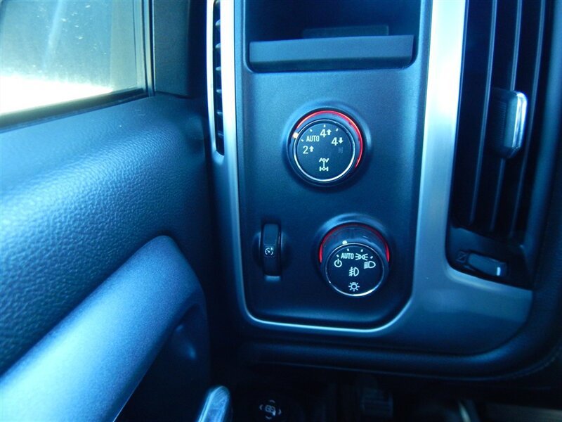 Used 2016 GMC Sierra 1500 SLE w/ SLE Value Package AWD/4WD image 27