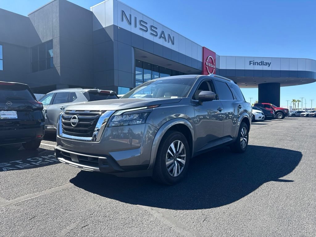 Used 2025 Nissan Pathfinder SL