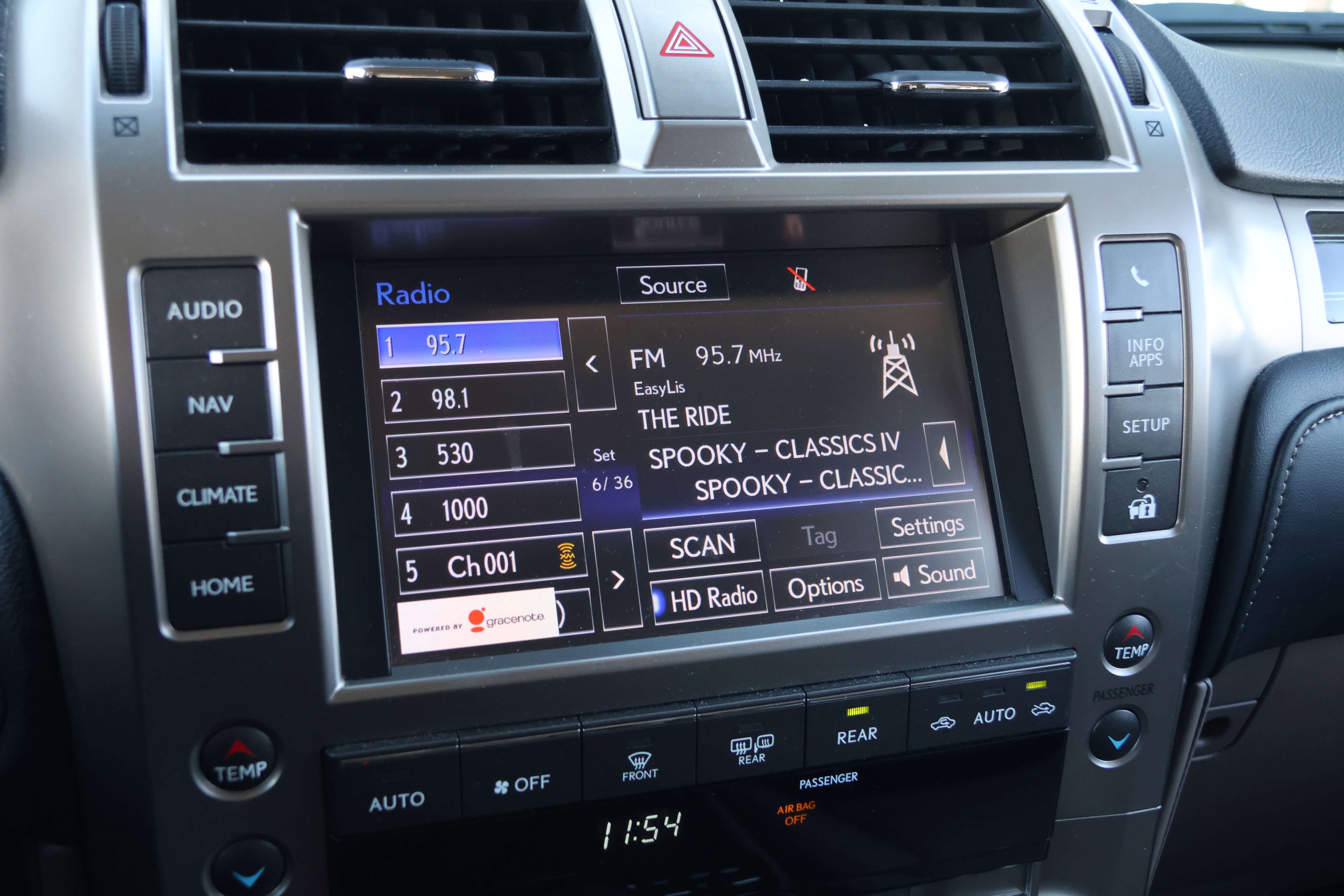 Used 2021 Lexus GX 460 Luxury w/ Accessory Package image 25