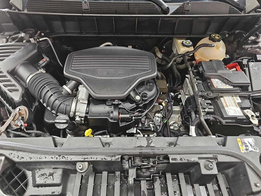 Used 2018 GMC Acadia Denali w/ Technology Package image 30