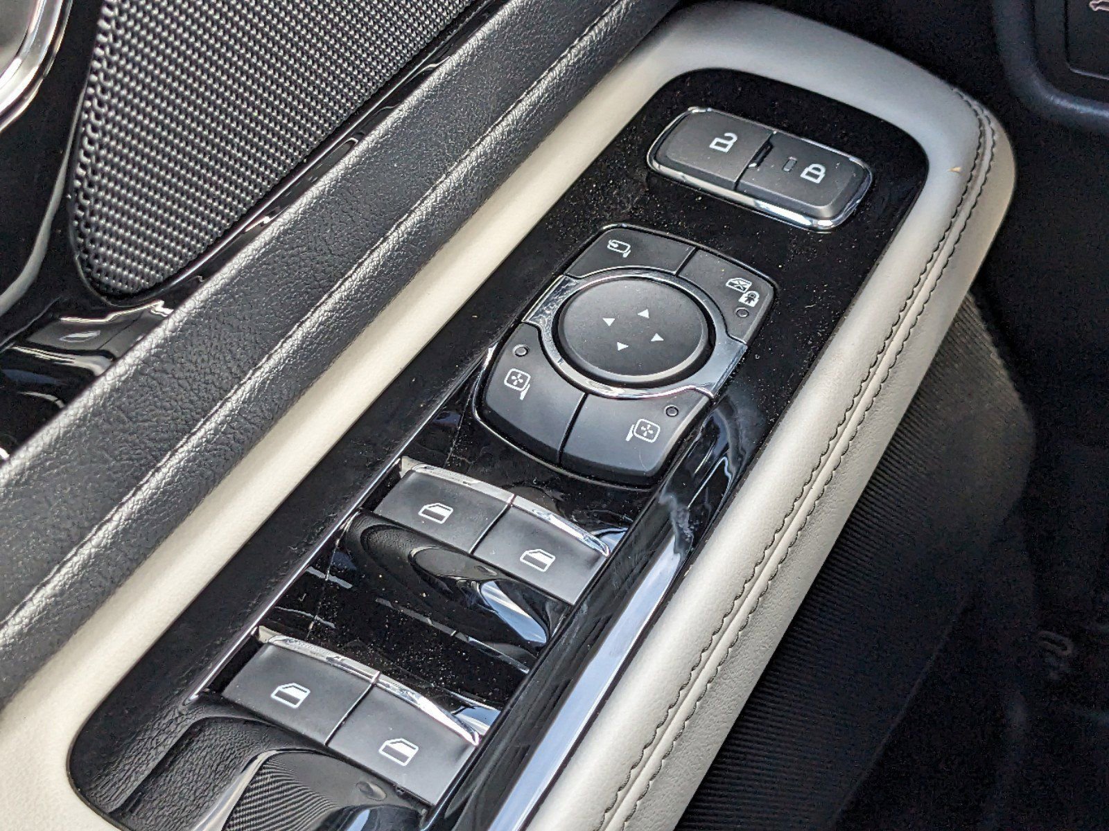 New 2025 Lincoln Aviator Reserve w/ Jet Appearance Package image 28