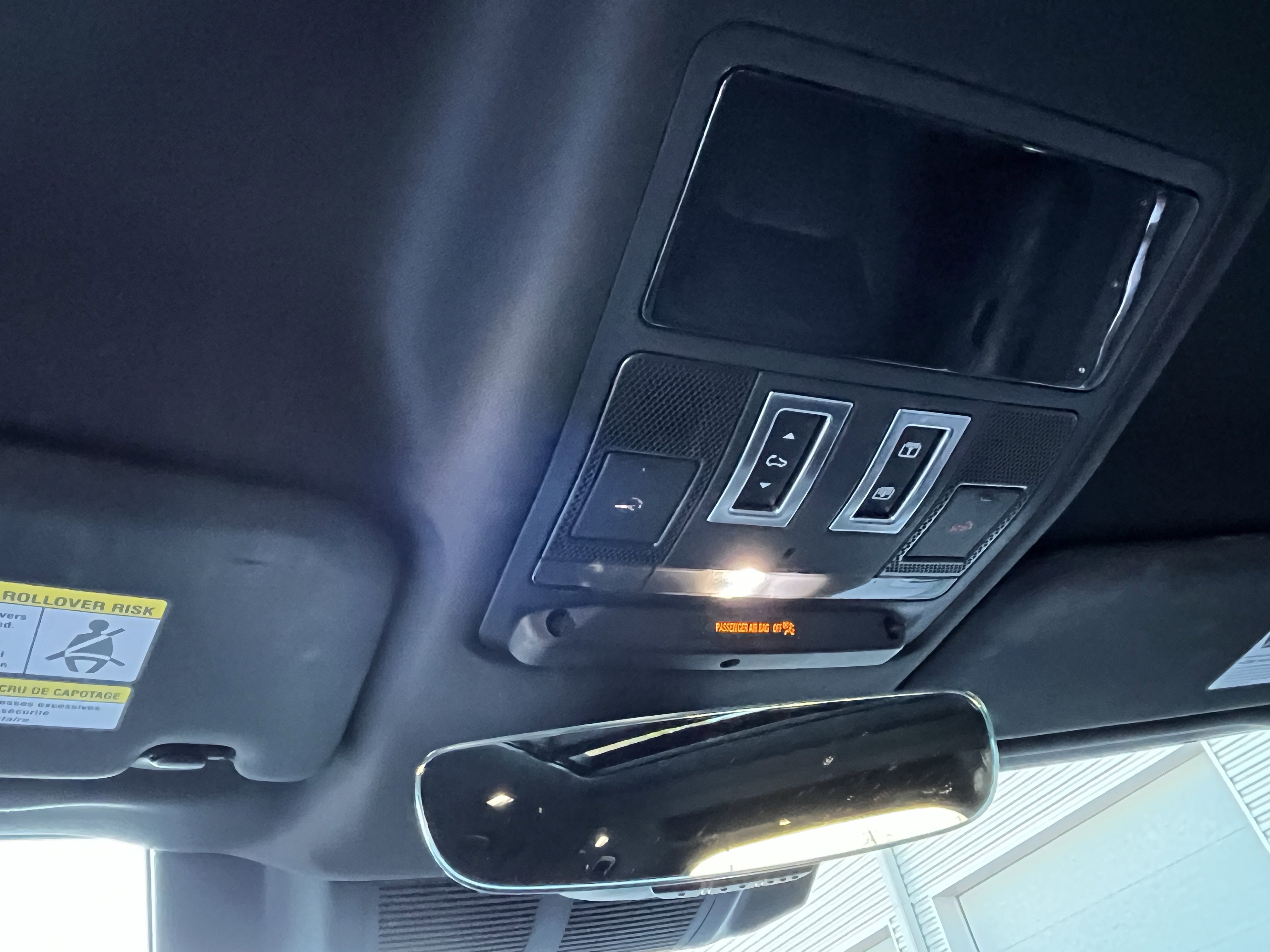 Certified 2024 Land Rover Defender 130 X-Dynamic SE image 22