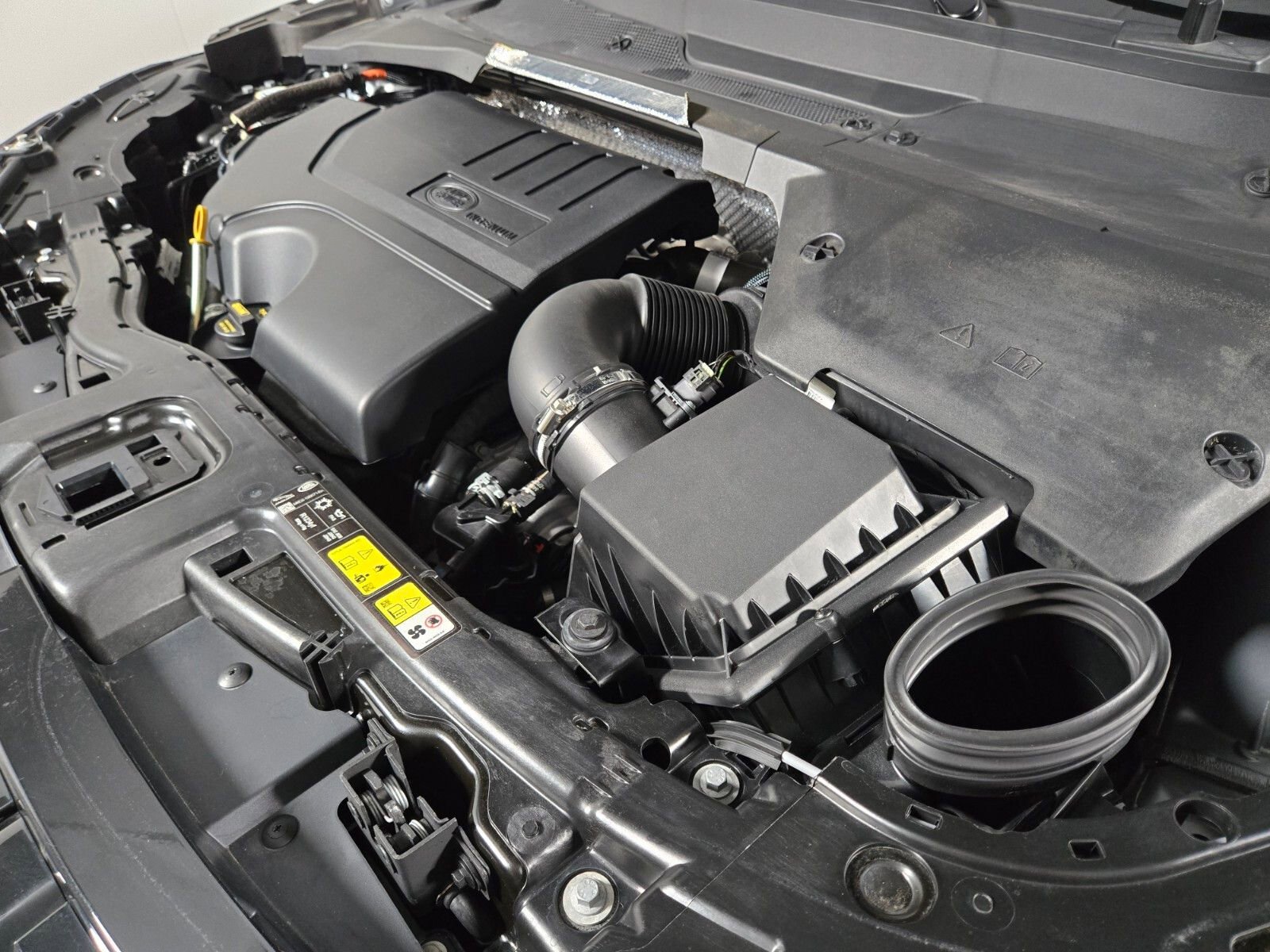 Used 2023 Land Rover Discovery Sport SE AWD/4WD image 20