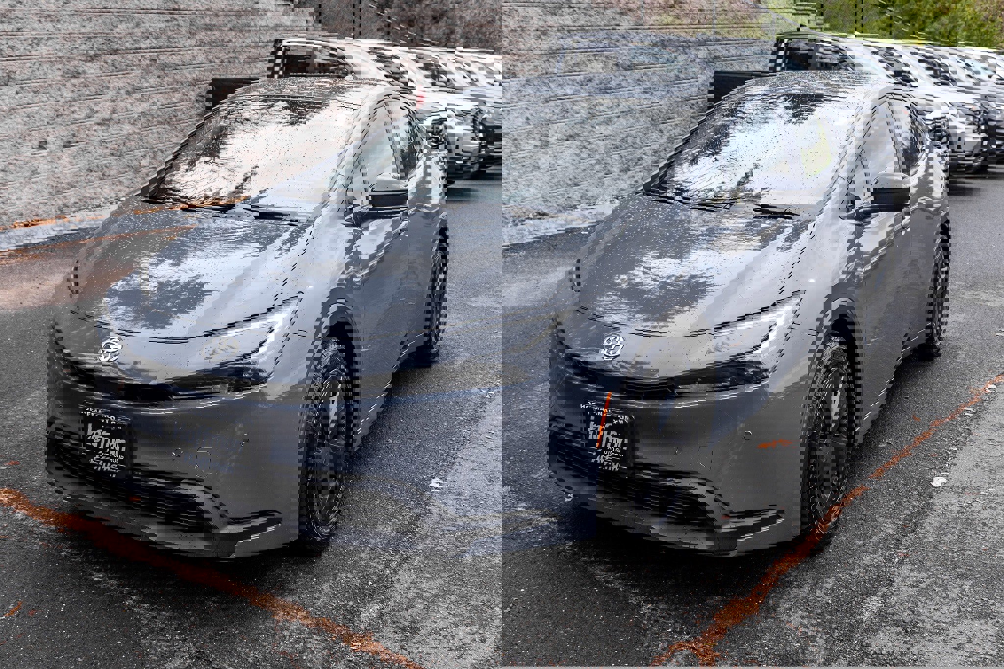 Used 2025 Toyota Prius LE image 11