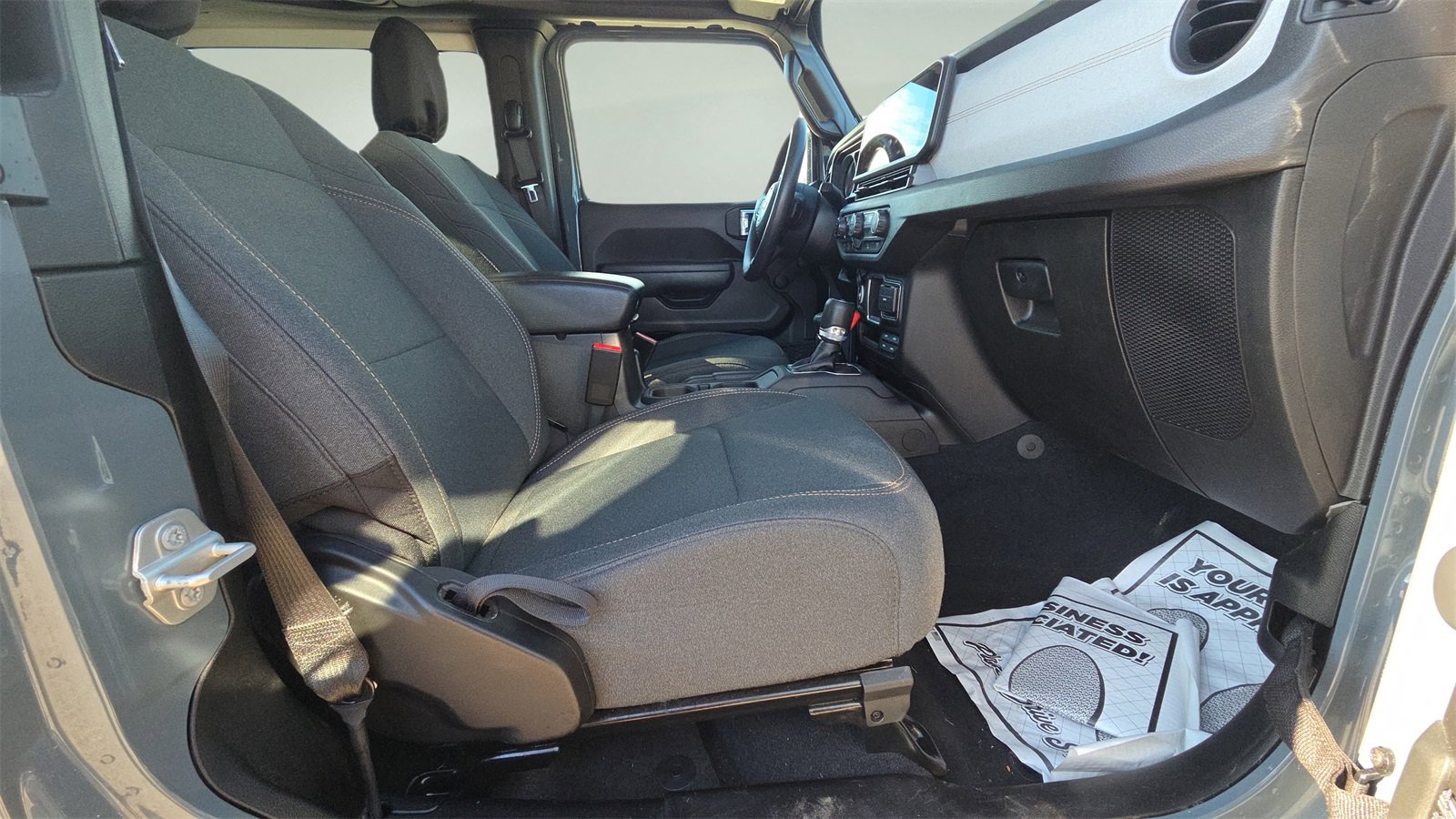 Used 2024 Jeep Wrangler Sport image 13