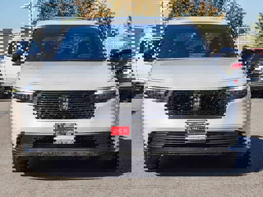 Used 2024 Honda Accord Sport image 2