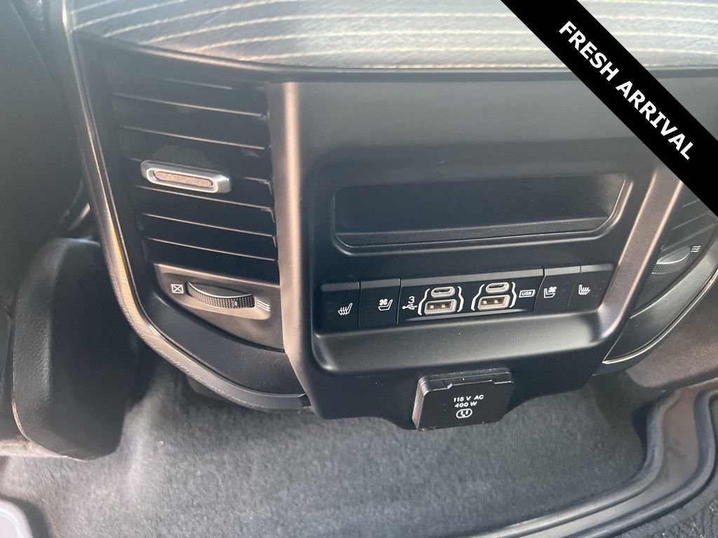 Used 2020 RAM 1500 Limited w/ Black Appearance Package image 14