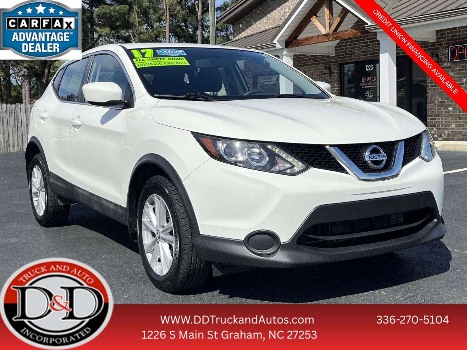 Used 2017 Nissan Rogue Sport S w/ S Appearance Package AWD/4WD image 1