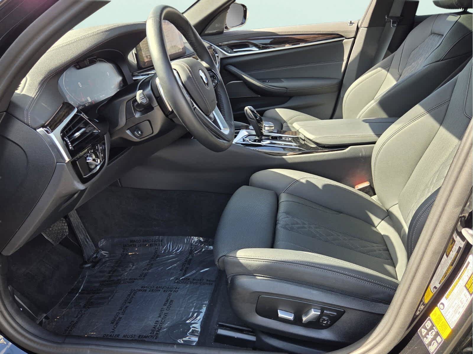 Certified 2023 BMW 530i xDrive w/ Premium Package AWD/4WD image 7