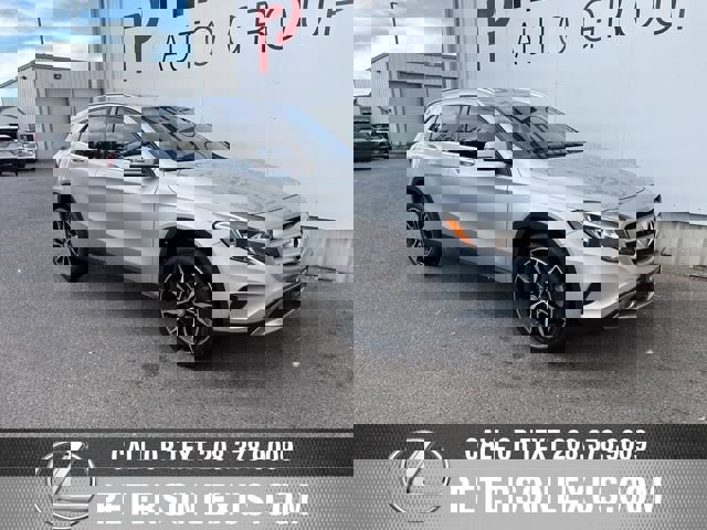 Used 2016 Mercedes-Benz GLA 250 4MATIC image 2