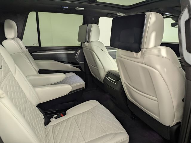 Used 2025 Cadillac Escalade V image 26