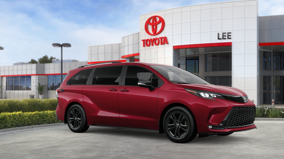 New 2026 Toyota Sienna XSE AWD/4WD image 14